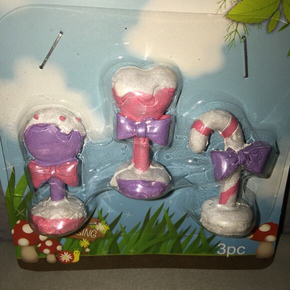 Collectible Sealed New Fairy Garden 3 Piece Snowy Sweets Figurine Miniature Lot - Picture 2 of 4